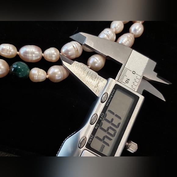 13mm to 16mm Extra Large Freshwater Pearls with Moss Agate Necklace 28" - Picture 3 of 5